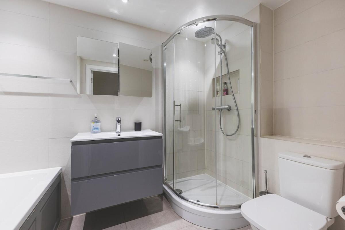 2Bed Stratford Apt With Easy Access To Central London, O2, Excel, Parking Nearby Buitenkant foto