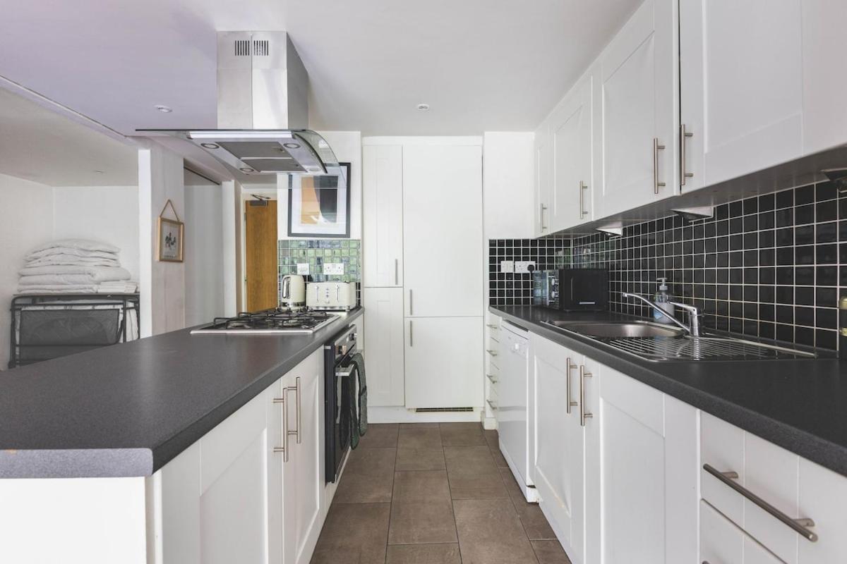 2Bed Stratford Apt With Easy Access To Central London, O2, Excel, Parking Nearby Buitenkant foto